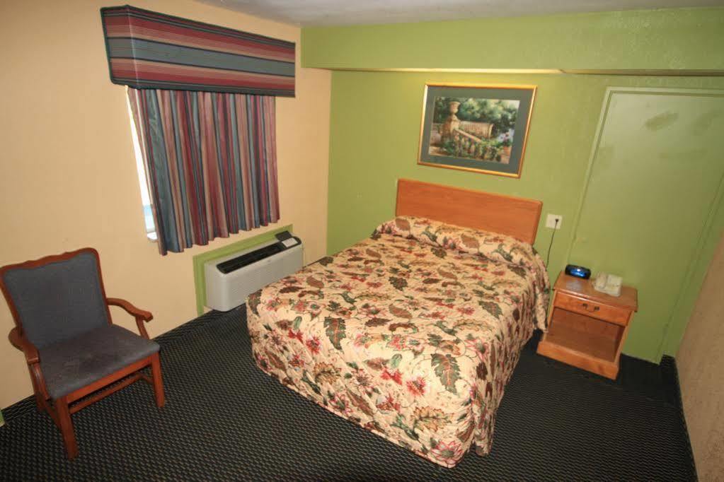 Holiday Terrace Motel Хьюстон Экстерьер фото